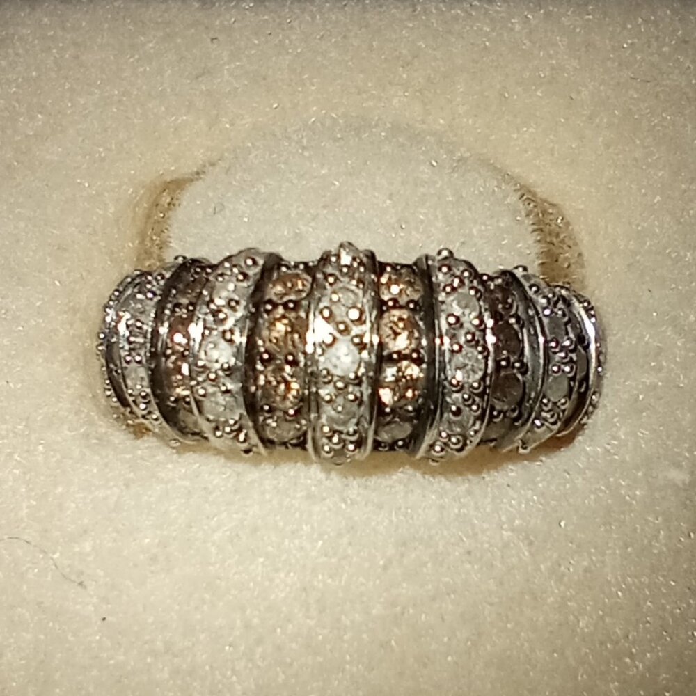 10Kt Yellow Gold Chocolate and White Diamond Ring - Picture 2 of 5